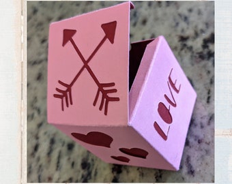 Valentines SVG - Heart box SVG - Valentines box - Treat box SVG - foldable Box template - eps box - Valentine craft for kids - Box cut file