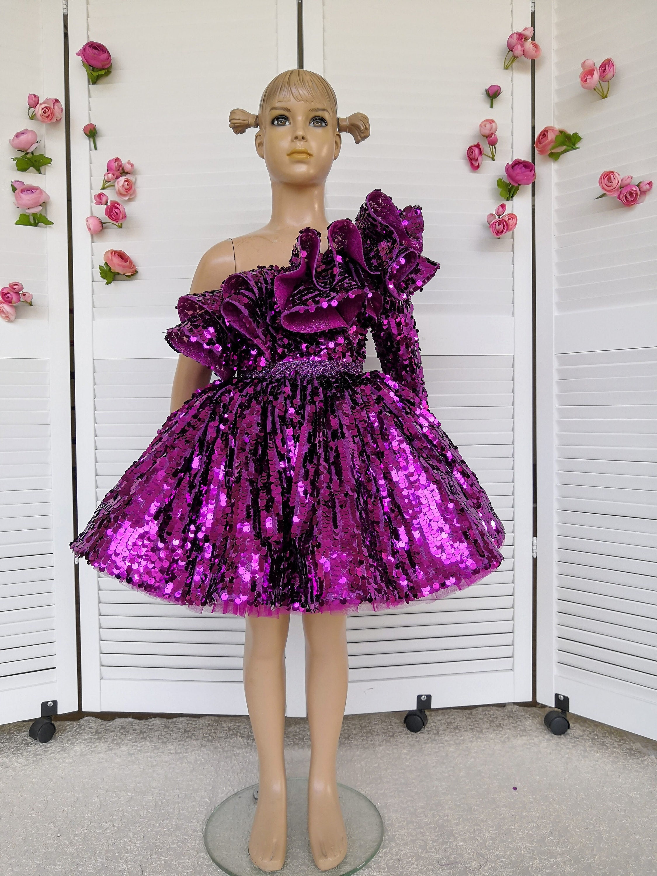 Robe de fille de fleur brillante violette, robe scintillante pour