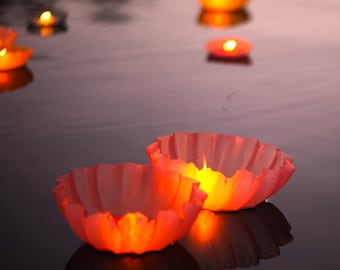 Large Floating candles Lanterns Biodegradable Box of 6 / Grandes Bougies lanternes Flottantes biodégradables  Boite de 6