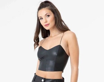 Top court à bretelles spaghetti en cuir végétalien, débardeur à bretelles fines, haut en cuir végétalien, débardeur bralette recadré, débardeur recadré pour femmes en faux cuir