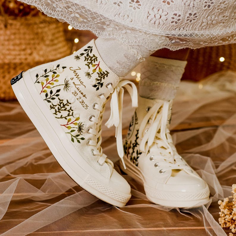 Custom Wedding Converse High Tops, Bridal Flowers Embroidered Shoes, Wedding Flowers Embroidered Sneakers, Personalized Gifts for Girlfriend