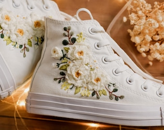 Wedding Converse, White Wedding Bouquet Embroidered Converse for Bride, Peony Flower Embroidered Wedding Sneaker, Bridal Converse Embroidery