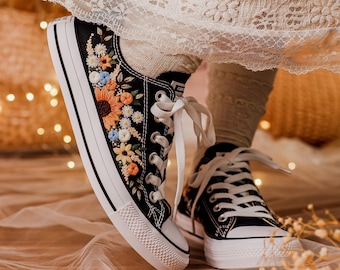 Hand Embroidered Sunflower Converse Chuck 70 Low-top Shoes - Etsy
