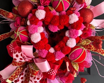 Herzförmiger Valentinstagskranz, Türdekoration, Herzkranz, Valentinstagsgeschenk, Valentinstagskranz