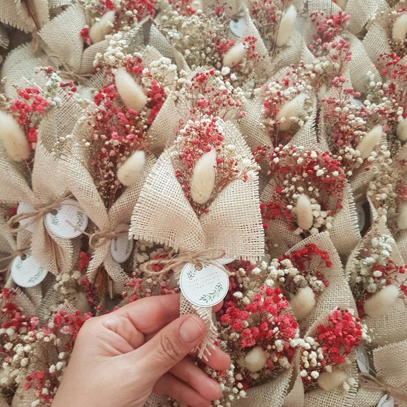 mini dried flower bouquets ready as wedding favor