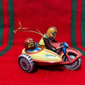 ヴィンテージトイ 1996 Hot Wheels Treasure Hunt Series '40's Woodie Limited Edition