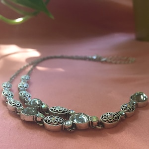 Gorgeous Silver AVON Dangle Necklace 20”-22”