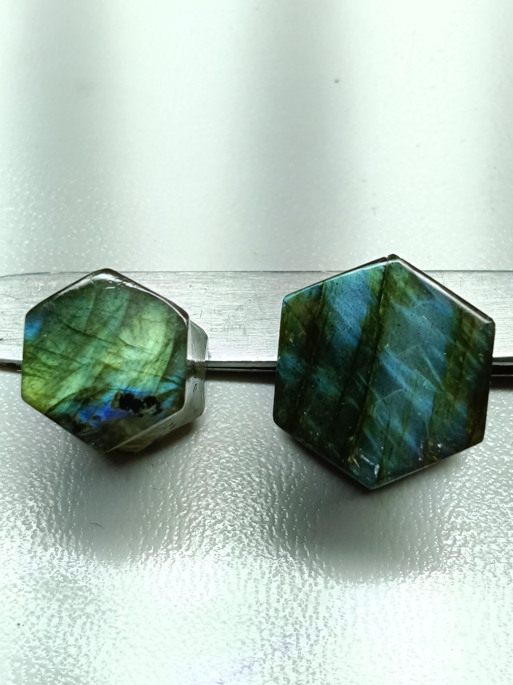 六角形ダブルフレアプラグ ラブラドライトゲージ、美しく派手なロット