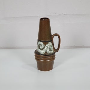 West German Scheurich Small Fat Lava Vase 400-22: Handle with Funnel Shape