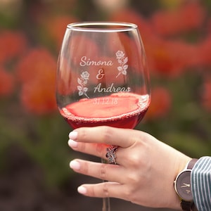 Wine glass with engraving | rose design