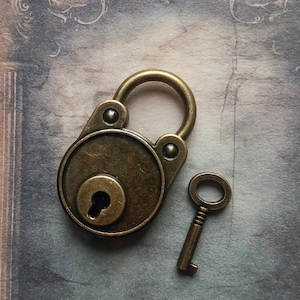 Bear Padlock with Key, Vintage mini padlock, Antique style metal lock, DIY craft, Box & Suitcase lock, Diary lock