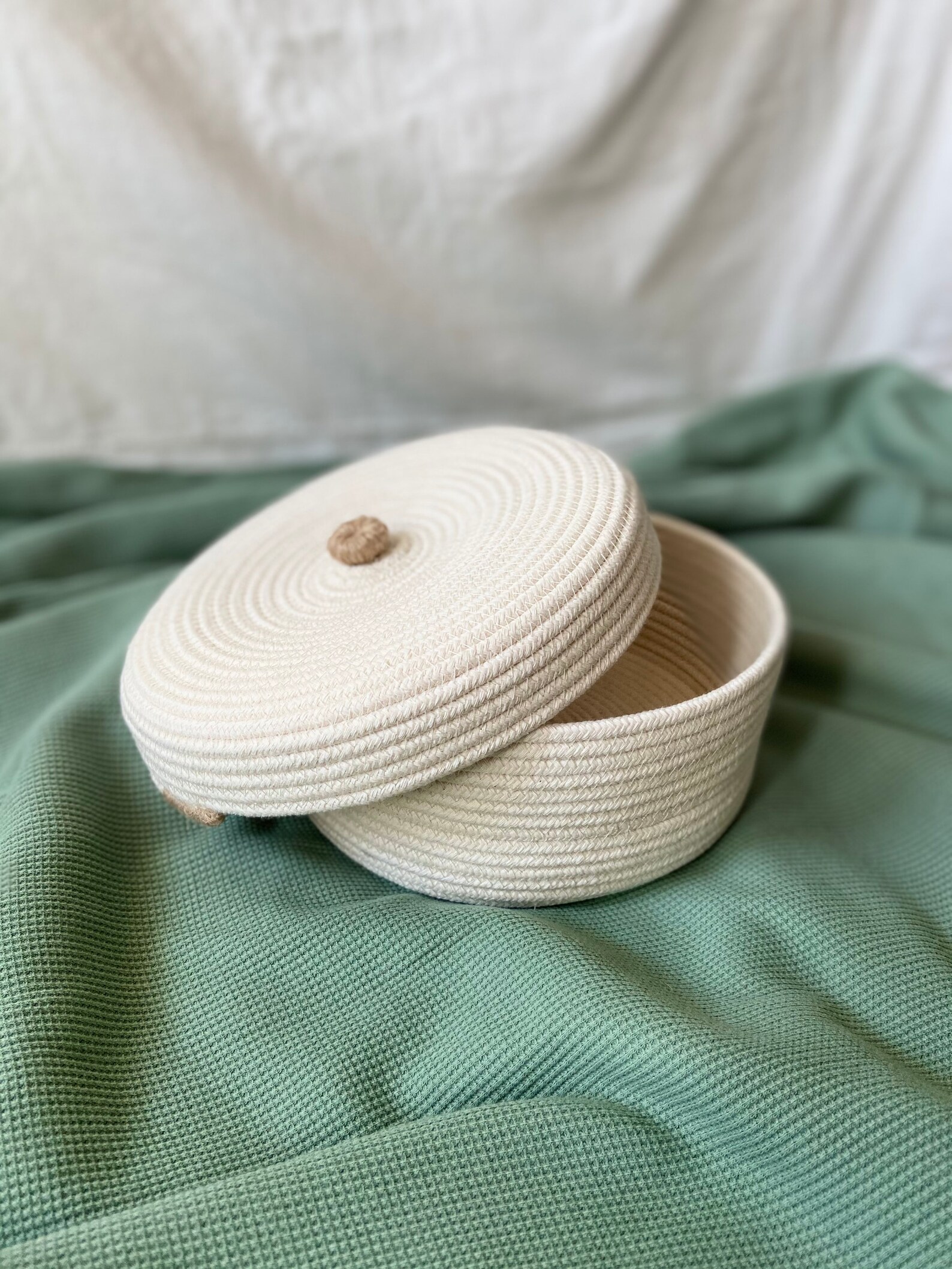 Craft Bread Basket With Lid and Linen Napkin Kitchen Storage Etsy