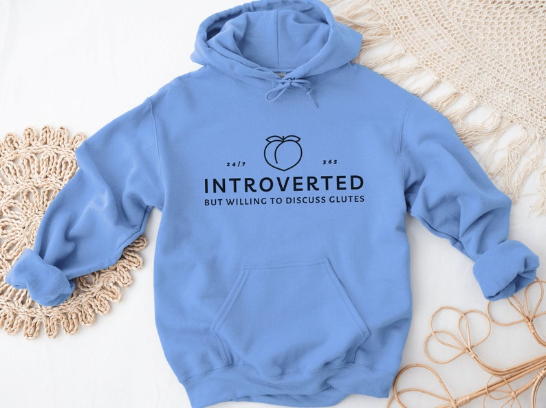 Sudadera con capucha para el gimnasio con glúteos introvertidos / Regalo divertido para levantamiento de pesas Carolina Blue