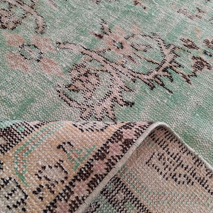 5x10 Vintage Turkish Rug: Handmade Wool & Cotton, 1970s