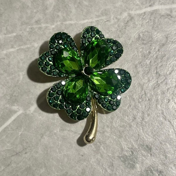 Shamrock Clover Brooch Pin - St Patrick’s