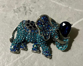 Blue Elephant Detail Brooch Pin