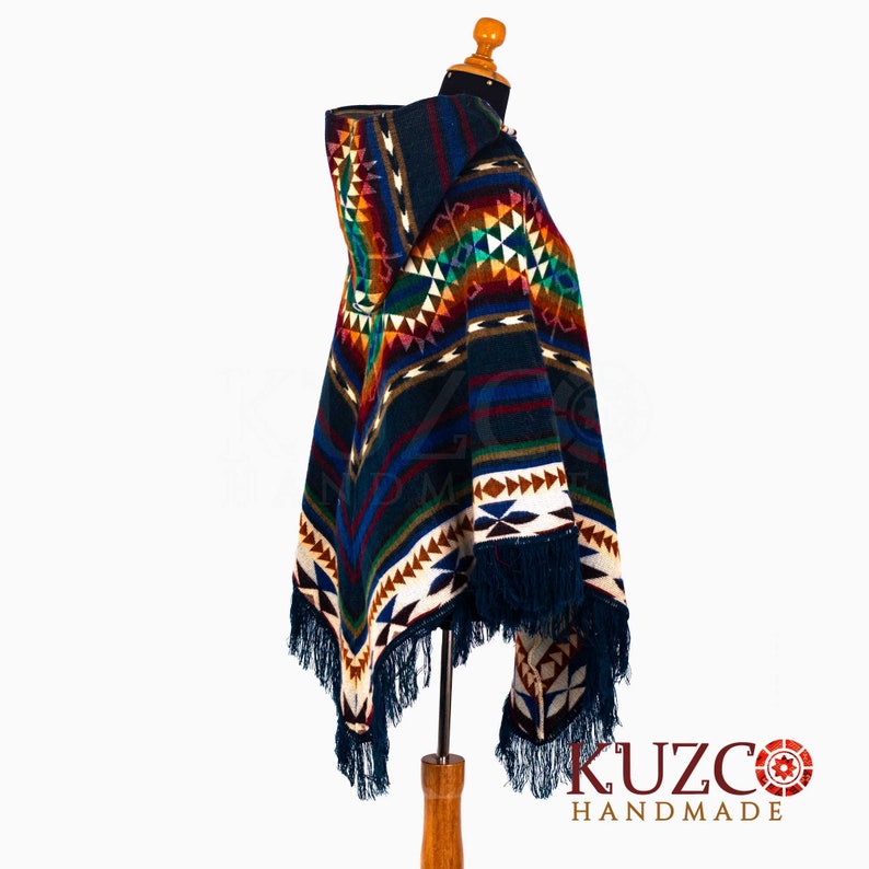 Native alpaca poncho. Alpaca poncho. Blue. Ecuadorian poncho. Unisex alpaca poncho. Womens poncho. Hooded poncho. Hippie Poncho zdjęcie 5