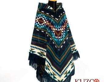 Alpaca poncho. poncho. Unisex alpaca poncho. V Shaped style. Ecuadorian poncho. Dark blue wool poncho. Native alpaca poncho Poncho.