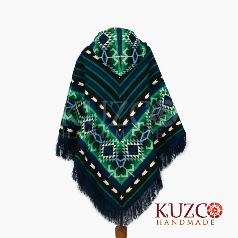 Poncho en alpaga natif Poncho vert unisexe Poncho de Style Tribal américain Poncho équatorien Poncho à capuche en laine d'alpaga Poncho en alpaga natif image 3