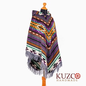 Poncho en alpaga natif Poncho vert unisexe Poncho de Style Tribal américain Poncho équatorien Poncho à capuche en laine d'alpaga Poncho en alpaga natif image 6