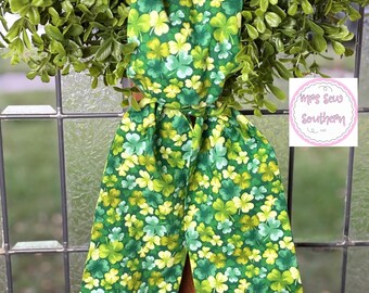 St Pattys Day, St Patricks Day, St Paddys Day, Shamrock Handmade Wreath Sash, Boxwood Wreath Sash