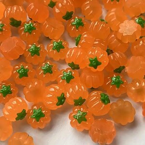 Miniature Halloween Pumpkins: Dollhouse Halloween Decoration, Party Favors  10pc. Parties, Prop Supplies. 0203
