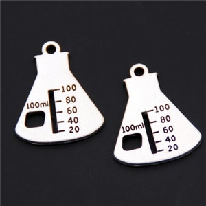 4 Pcs Erlenmeyer Flask Beaker Charms, Pendant, Scientific Occupation, Science Lab, Scientist, Research Lab Titration Conical Flasks, Medical