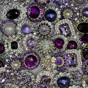 Purple Vintage Buttons: Victorian Style, Pearl, Rhinestone Embellishments