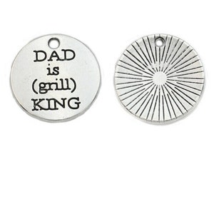4 stuks. Dad Is (Grill) King Charms, Master Chef, Daddy Grills The Best, Verjaardagscadeau, Vaderdag, Dad Charms, Father Charms, Key Chain Tag