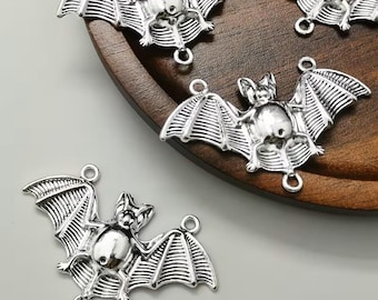 Antique Silver Vampire Bat Connector Charms: Zinc Alloy (4 Pcs)  3049