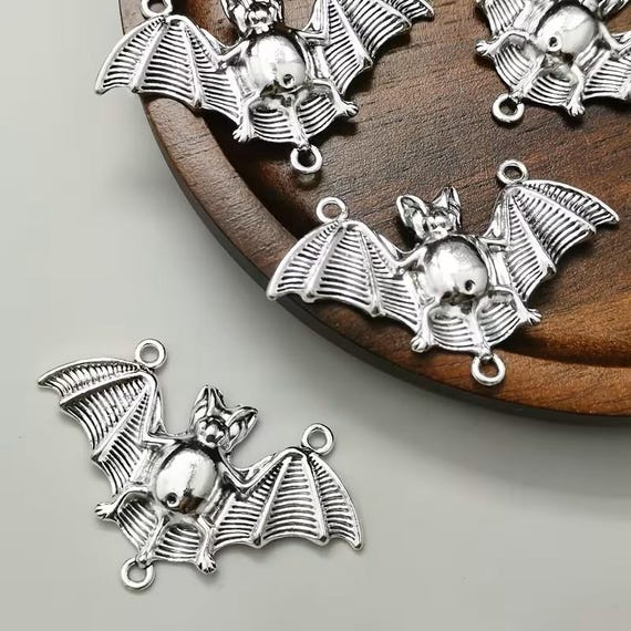 Antique Silver Vampire Bat Connector Charms: Zinc Alloy (4 Pcs)  3049