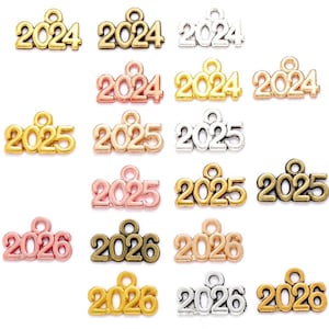 2021, 2022, 2023, 2024, 2025, 2026 Jahres Charms, Schule, Uni, Hochzeit, Urlaub Charms, 10 Stk