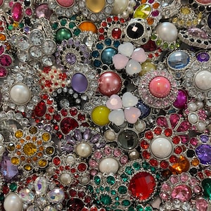 Vintage And Victorian Look Alike Plastic Buttons, Metal Glass Buttons, Shank And 2 Hole Buttons, Crafts, Scrap Booking,  Button Collectors.