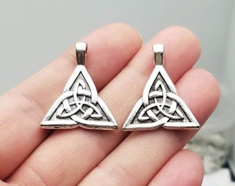 Antique Silver Celtic Triquetra Knot Pendants - Alloy Trinity Charms (2 Pcs)