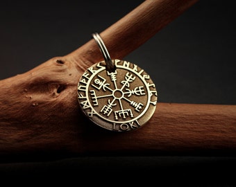 Médaille pour animal de compagnie en laiton gravé de runes Loki Viking - Design d'inspiration nordique