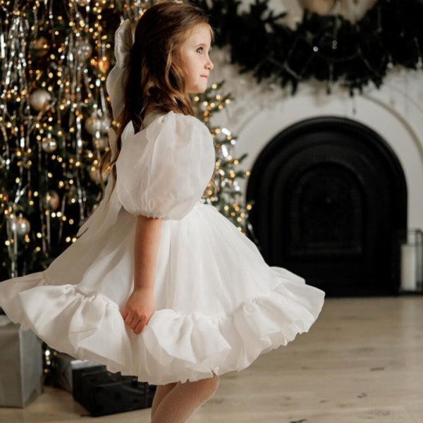 Fancy white girl dress Ivory flower girl dress Baby birthday tulle dress Knee length baby dress with ruffles Baby tutu dress Photoshoot gown