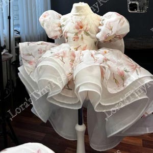 1. Geburtstag Kleid, Baby Floral Magnolia Kleid mit Schleppe, Party Kleinkind Kleid für besondere Anlässe, Prinzessin Blumenmädchen Magnolia Kleid