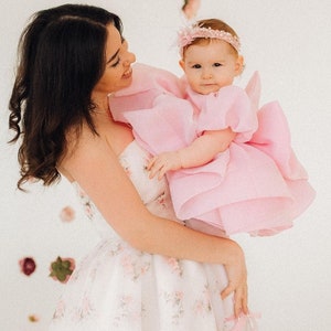 Erster Geburtstag rosa Kleid Kleinkind rosa bauschigen Kleid mit einem großen Bogen Mädchen bauschigen tüll Outfit Fotoshooting Baby Kleid Smash Kuchen Kleid Bild 4