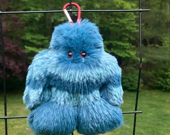 CALYPSO Bigfoot tagalong- Red eyes and Red clip