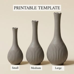 Könnte beinhalten: Drei graue Vasen mit gerippter Textur und gewelltem Rand, angeordnet in aufsteigender Größe. Der Text PRINTABLE TEMPLATE erscheint oben, mit den Beschriftungen Small, Medium und Large unter jeder der jeweiligen Vasen.