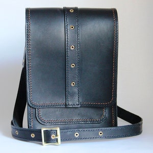 Women&#39;s Black Rigid Leather High Rectangular Shoulder Bag