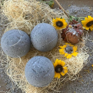 Charcoal Bath Bomb Listing for 1 Big 6 oz Bath Bomb Ball