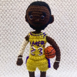 Crochet LA Lakers Lebron James doll, custom crochet basketball player doll