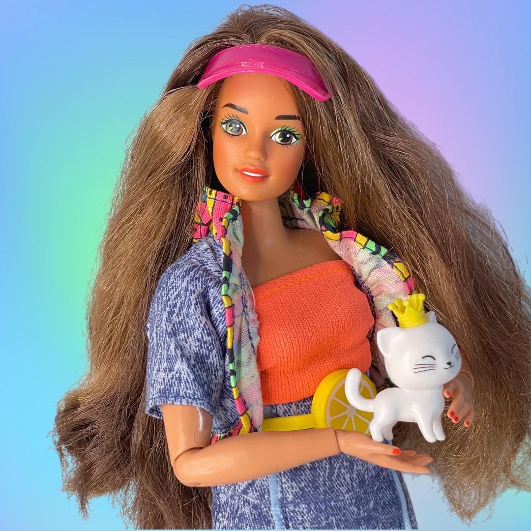 曲線美のブルネットバービー人形テレサ90年代ブルネットバービー関節式