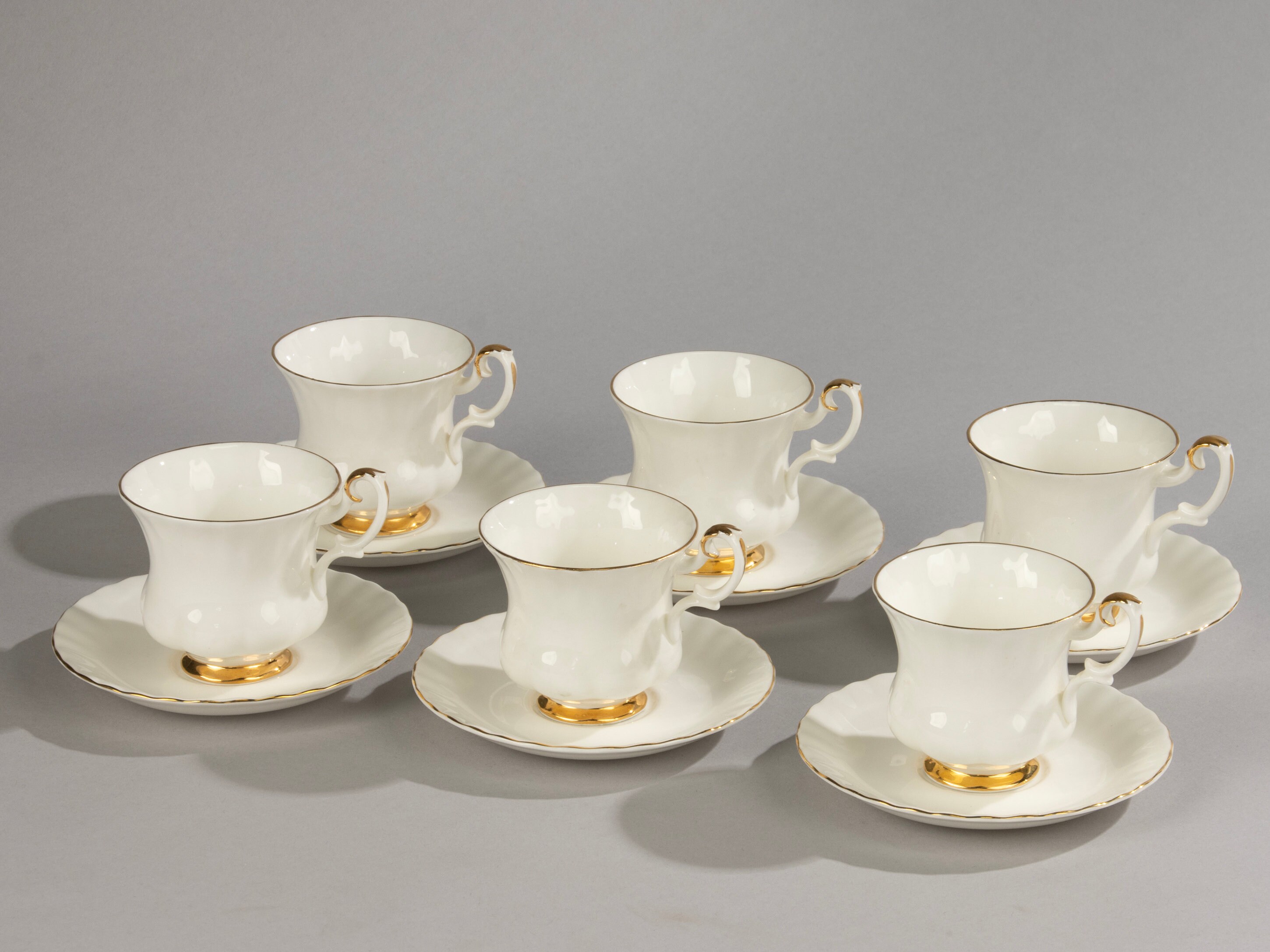 Set of 6 Cups and Saucers - Royal Albert - Val D'or - Etsy