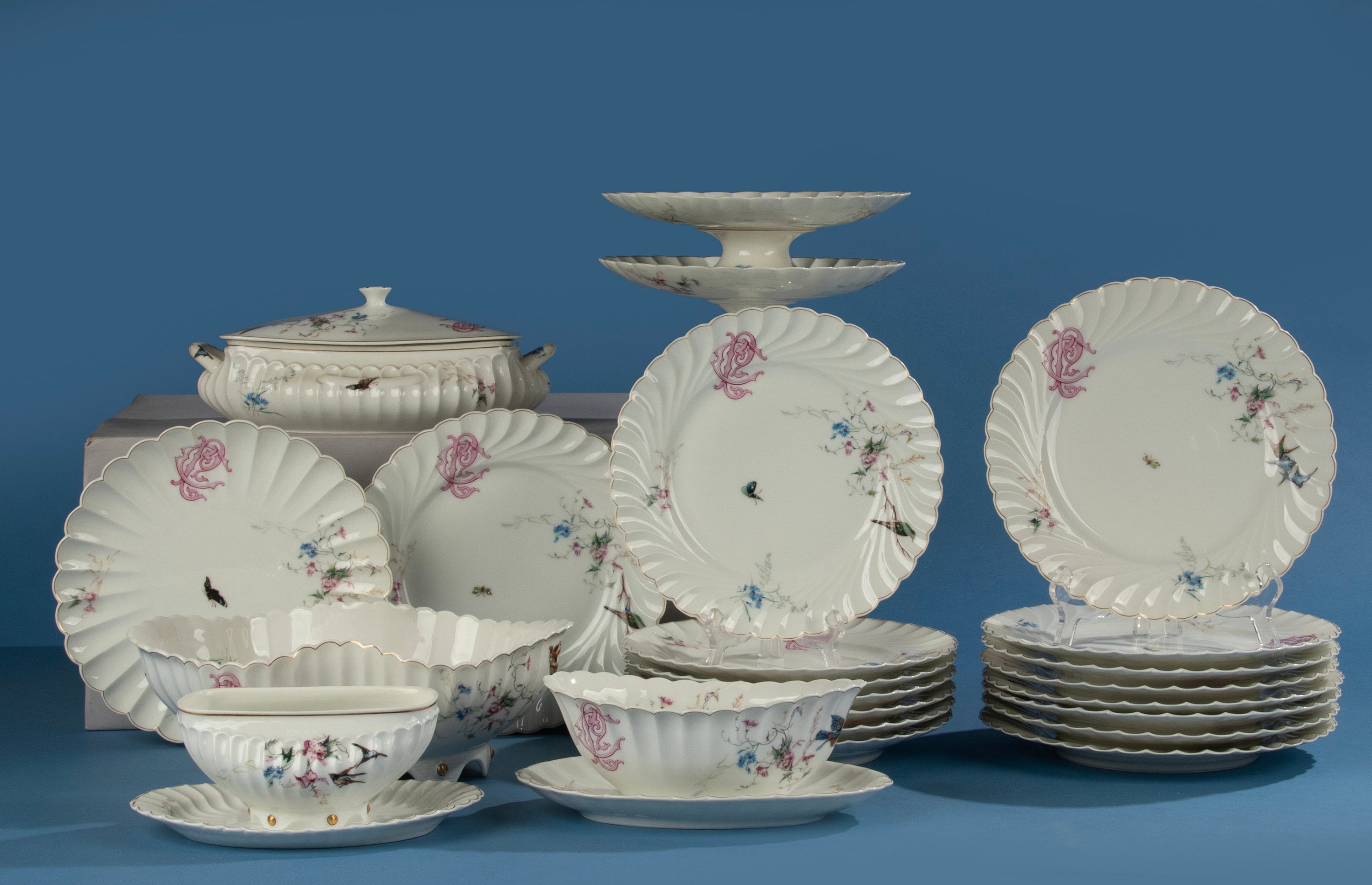 Service de 12 pièces en Porcelaine de Limoges Haviland