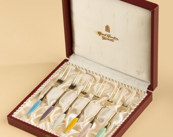 64 Piece Silver Plated Dining Cutlery - Roberts & Belk - Sheffield