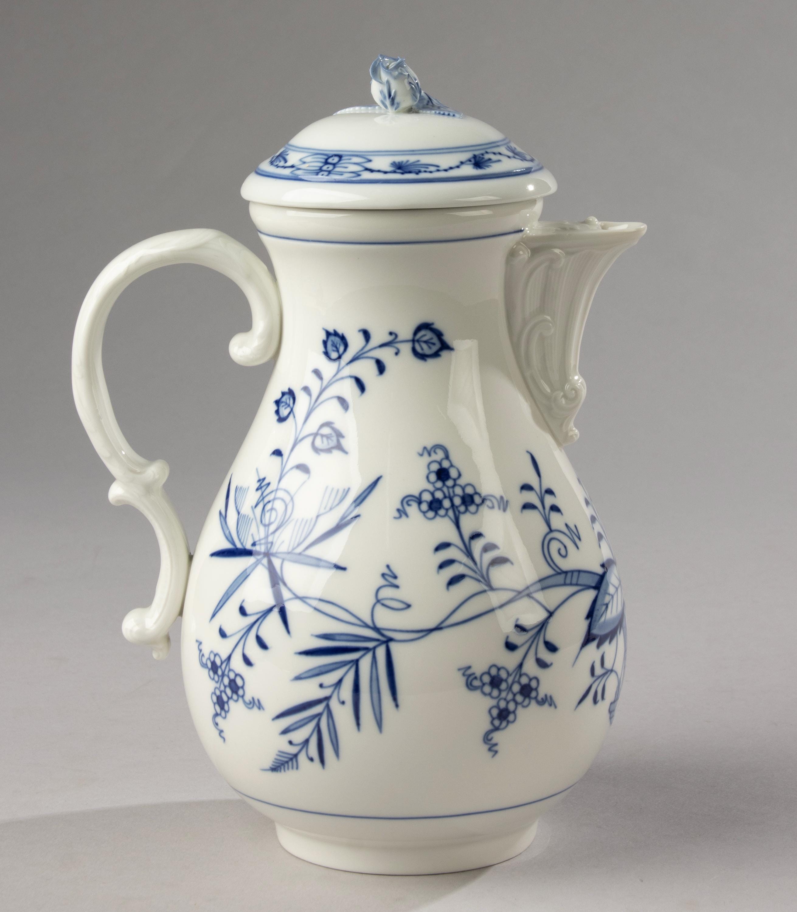 Large Coffee Pot - Meissen - Zwiebelmuster - Etsy Israel