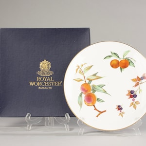 Serving Plate - Royal Worcester - Evesham