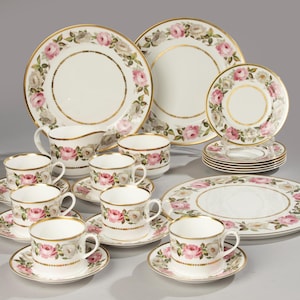 17-piece Tea Set - Royal Worcester - Royal Garden